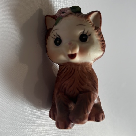 Cat Kitten 2 1/2 Inch Salt and Pepper Shakers Ceramic Made in Korea Adorable🆕 - Picture 9 of 12